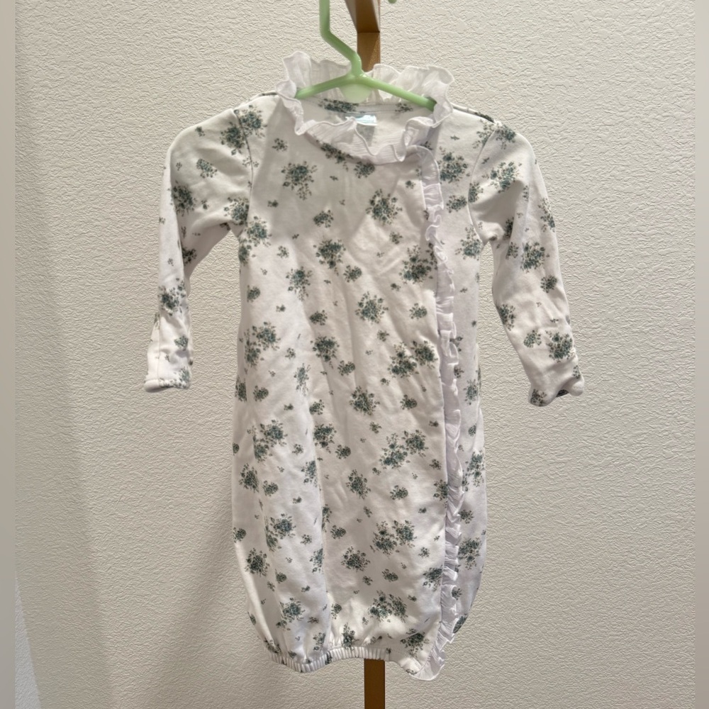 Edgehill Collection green floral gown 0-6